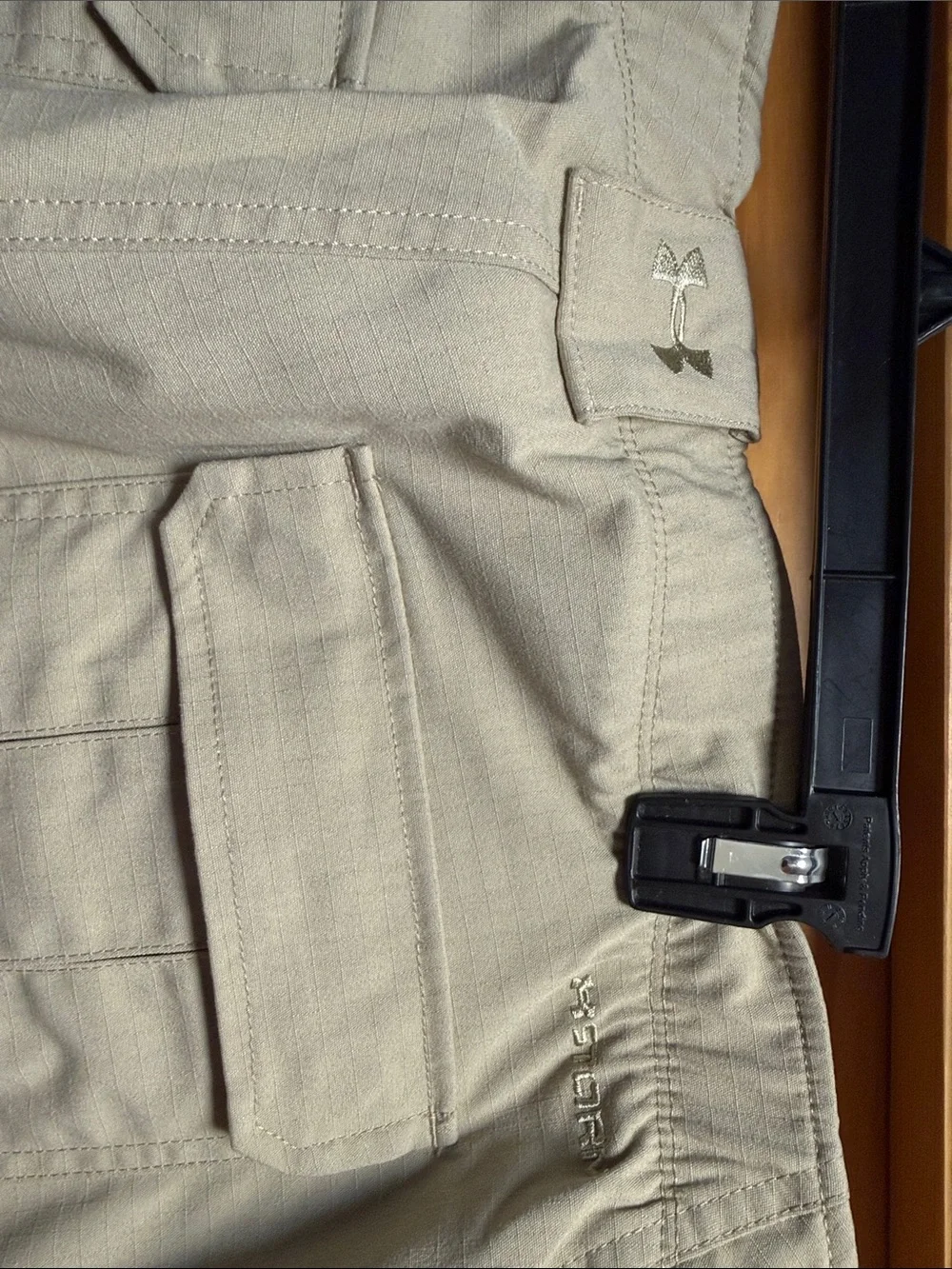 Under Armour Men’s Cargo Pants in Light Khaki - Tactical Utility Workwear 38x32
